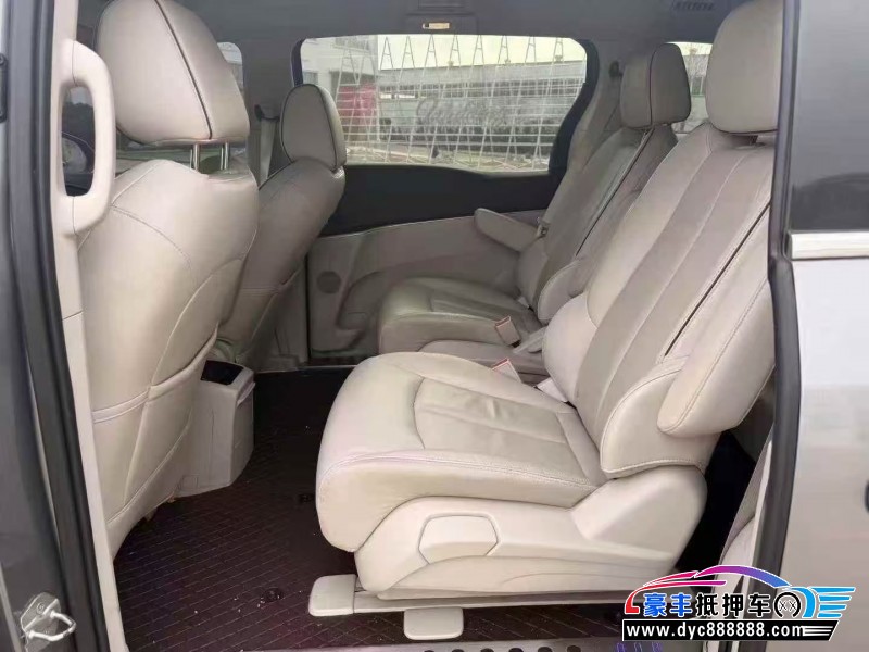 21年别克GL8轿车抵押车出售