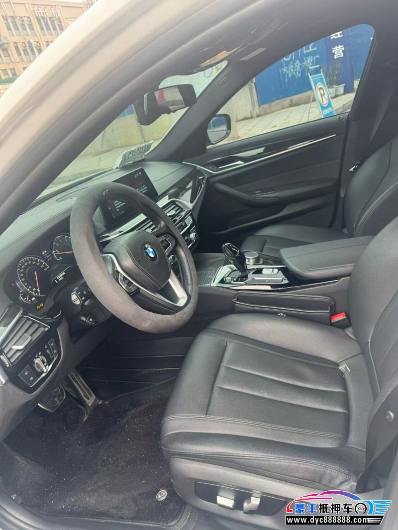 18年宝马5系轿车抵押车出售