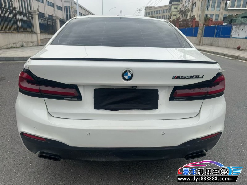 18年宝马5系轿车抵押车出售
