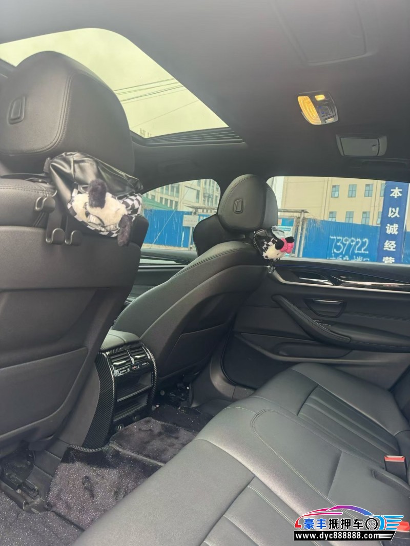 18年宝马5系轿车抵押车出售