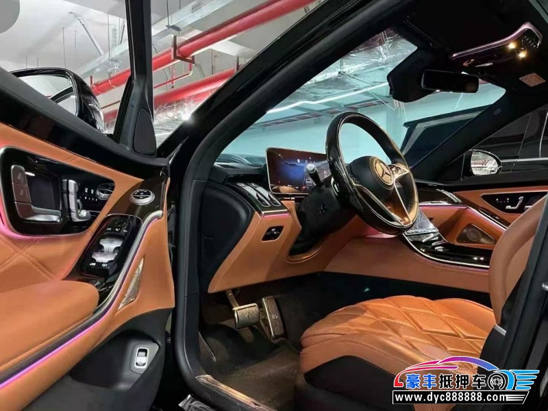 23年奔驰迈巴赫S级轿车抵押车出售