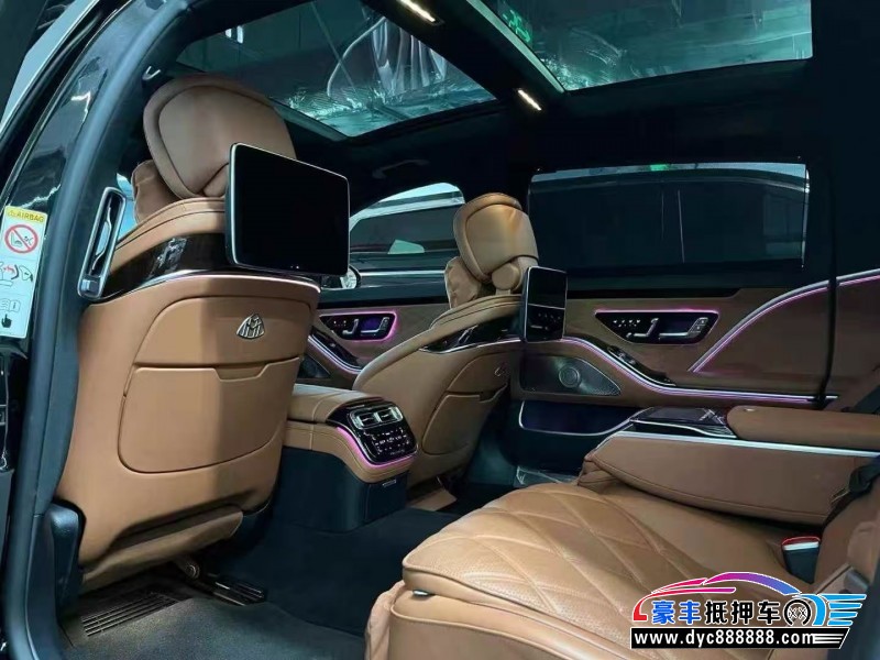 23年奔驰迈巴赫S级轿车抵押车出售