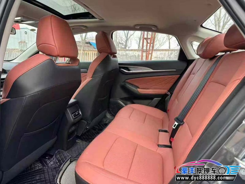 25年长安逸动轿车抵押车出售