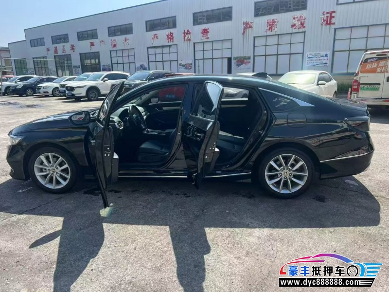 22年本田雅阁轿车抵押车出售