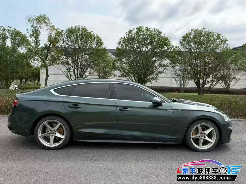 19年奥迪A5轿车抵押车出售