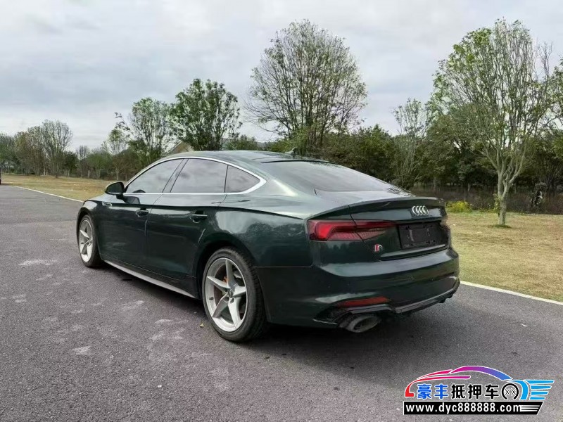 19年奥迪A5轿车抵押车出售
