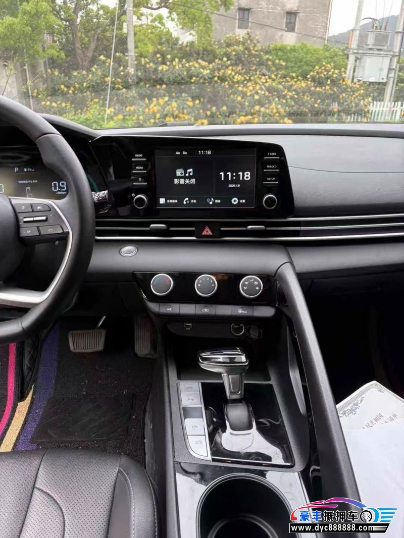 25年现代伊兰特轿车抵押车出售