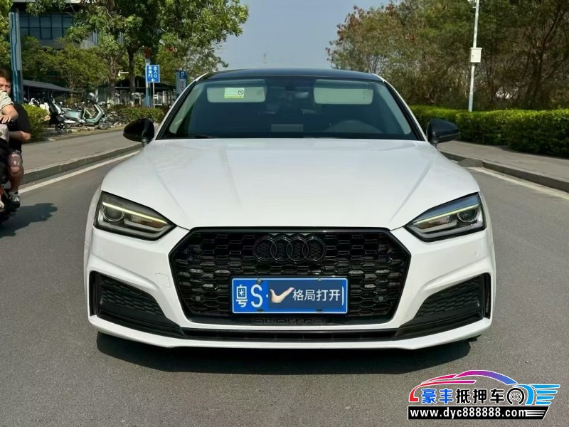 18年奥迪A5轿车抵押车出售