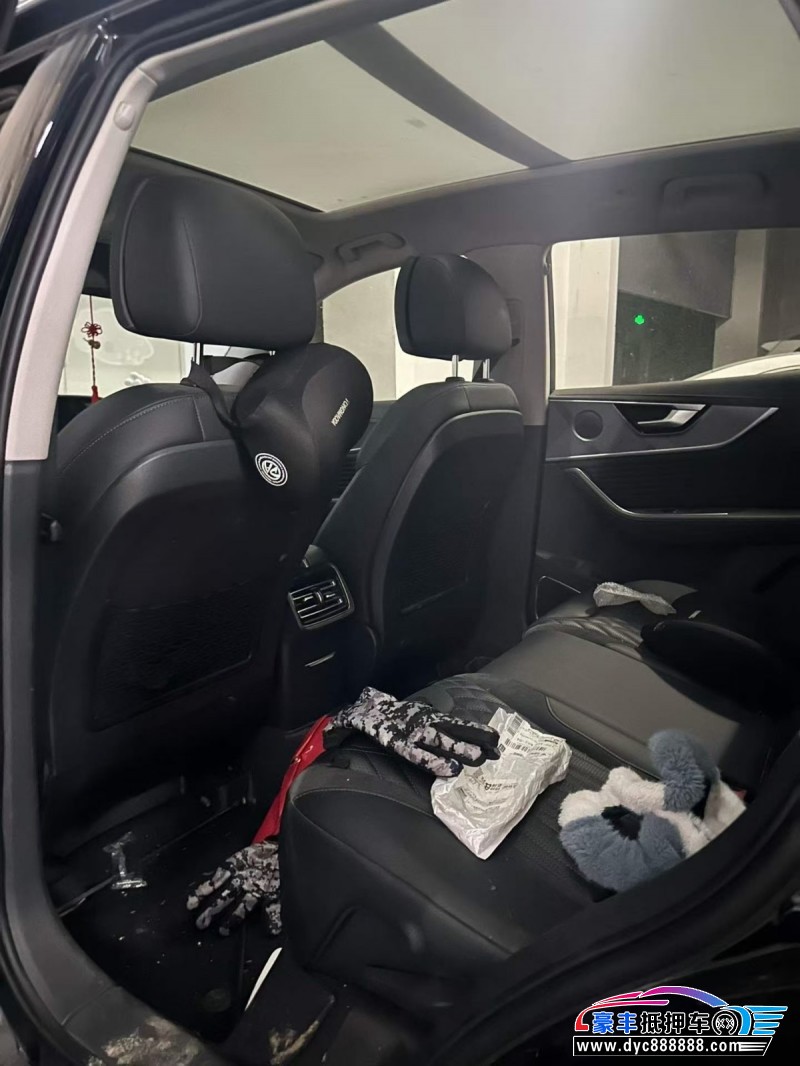 24年红旗HS5轿车抵押车出售