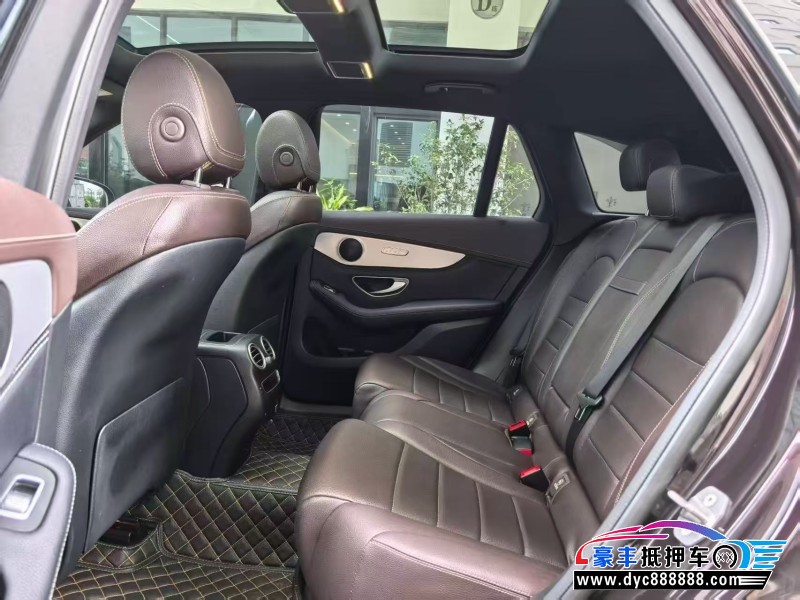 20年奔驰GLC轿车抵押车出售