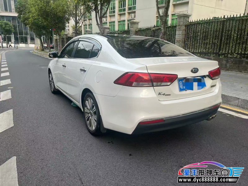 16年起亚K4轿车抵押车出售
