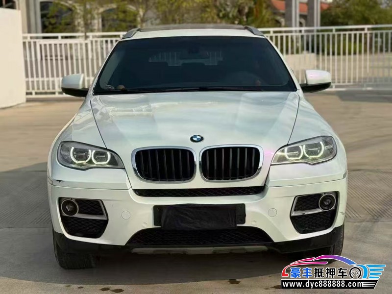 抵押车出售15年宝马X6轿车