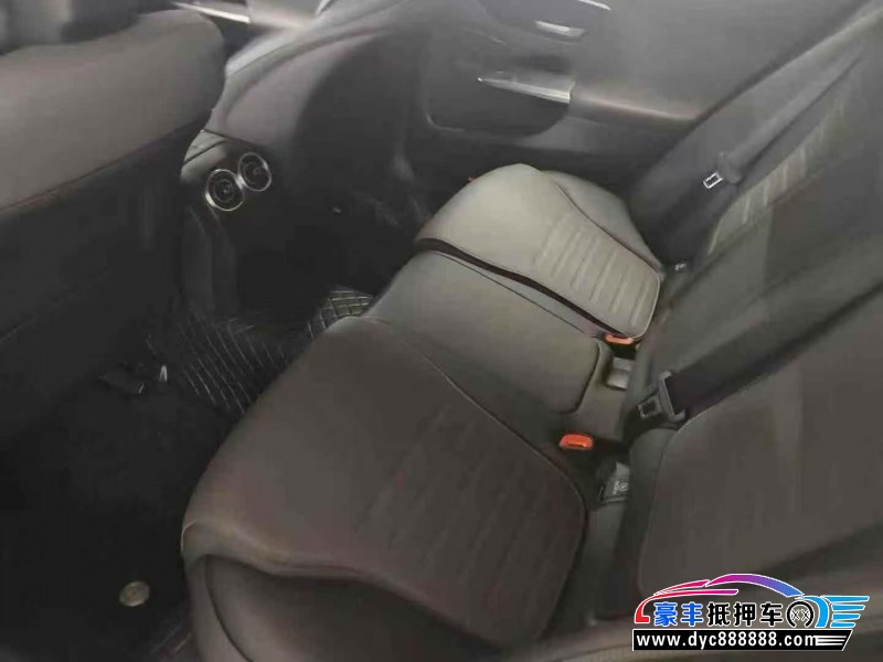 24年奔驰C轿车抵押车出售