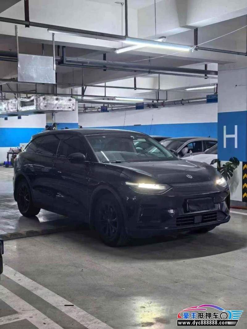 24年零跑C11轿车抵押车出售