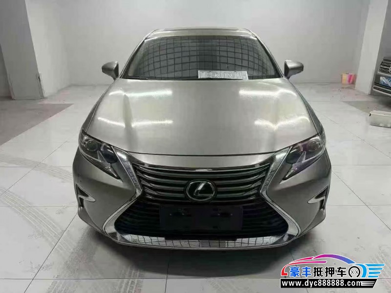 17年雷克萨斯ES轿车抵押车出售