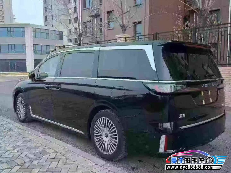 25年岚图梦想家轿车抵押车出售