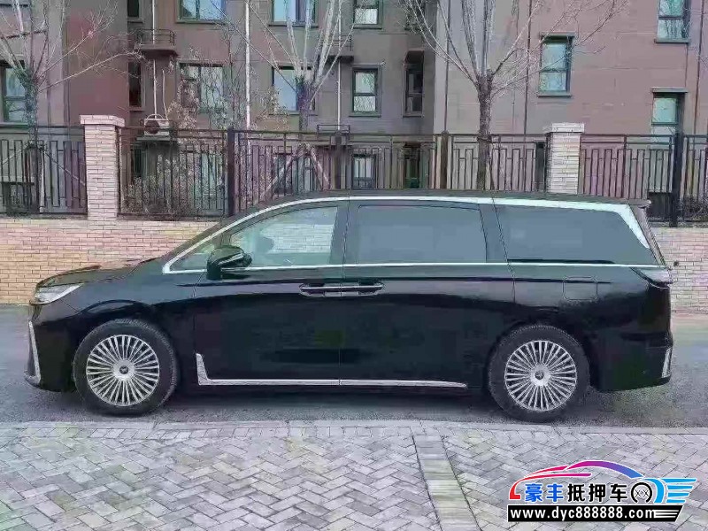 25年岚图梦想家轿车抵押车出售