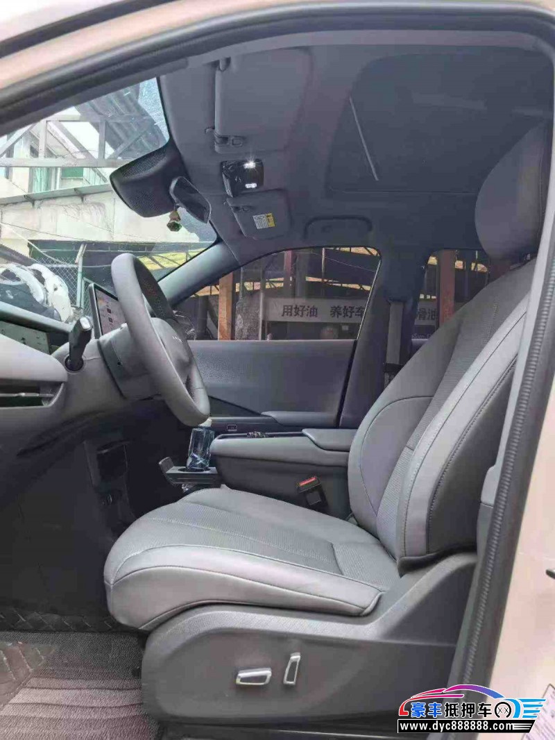 25年东风纳米06轿车抵押车出售