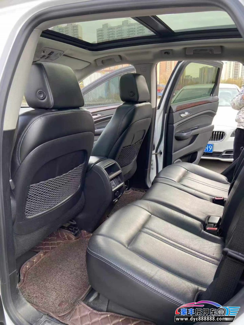 14年凯迪拉克SRX轿车抵押车出售