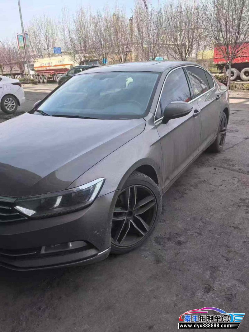 18年大众迈腾轿车抵押车出售