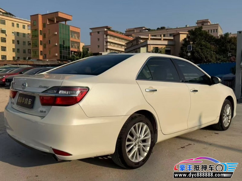 16年丰田凯美瑞轿车抵押车出售