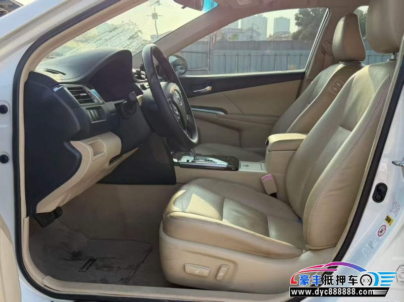 16年丰田凯美瑞轿车抵押车出售