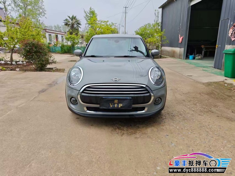 抵押车出售21年宝马MINI轿车