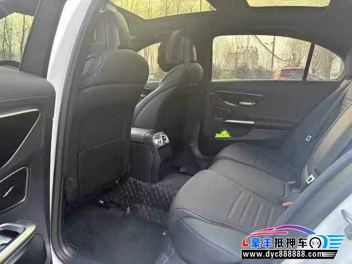 24年奔驰C轿车抵押车出售