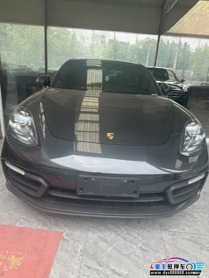抵押车出售22年保时捷帕纳梅拉轿车