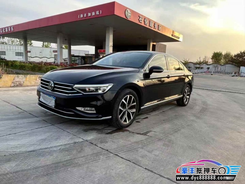 22年大众迈腾轿车抵押车出售