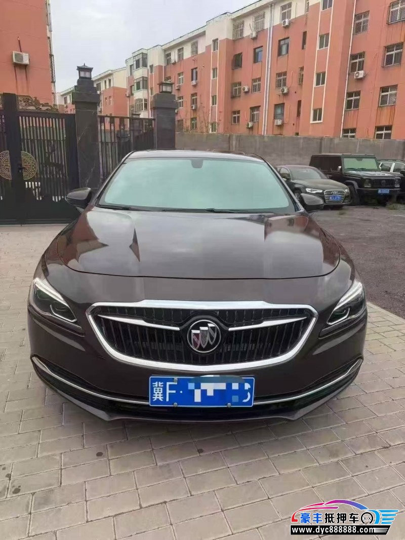 抵押车出售18年别克君越轿车
