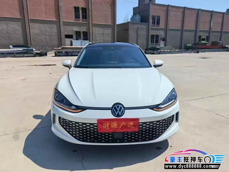 抵押车出售24年大众凌渡轿车