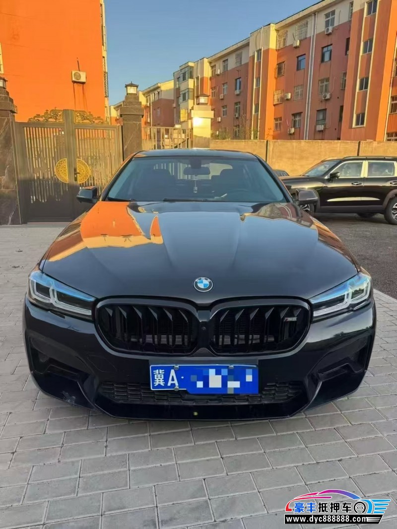 抵押车出售15年宝马5系轿车