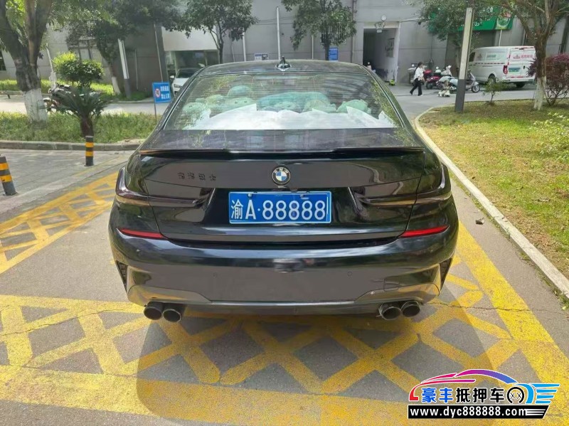 20年宝马3系轿车抵押车出售