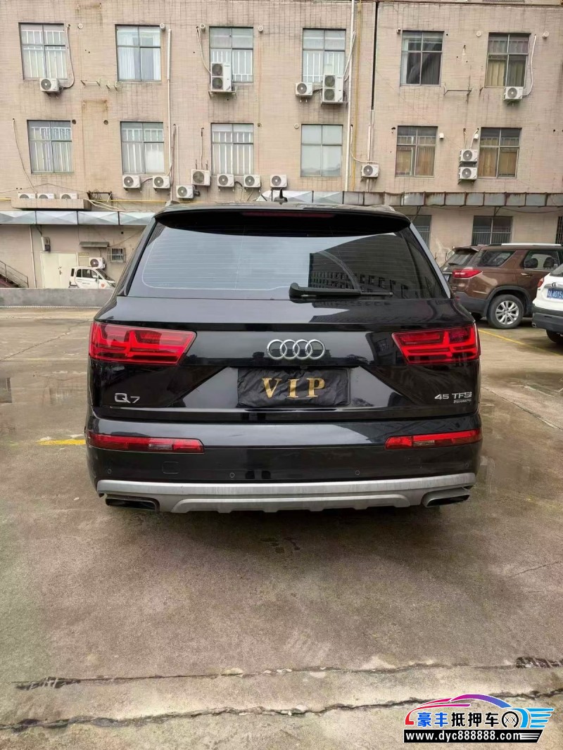 18年奥迪Q7轿车抵押车出售