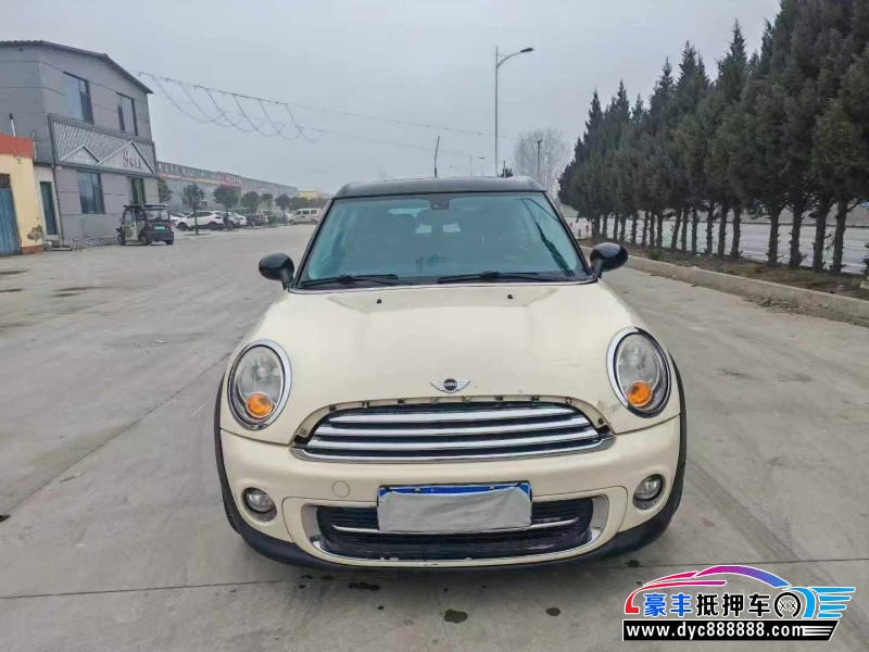 抵押车出售11年宝马MINISUV
