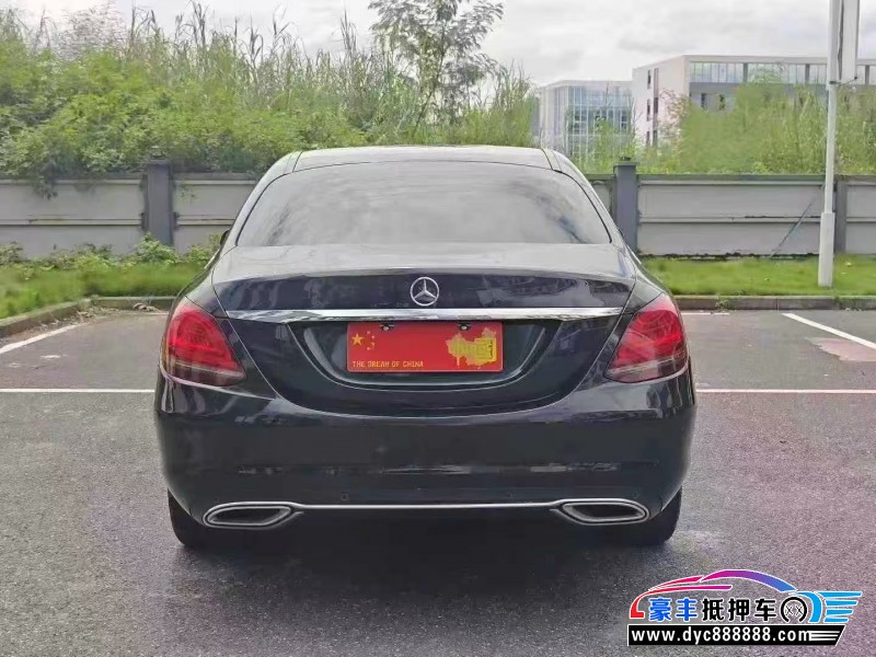 20年奔驰C轿车抵押车出售