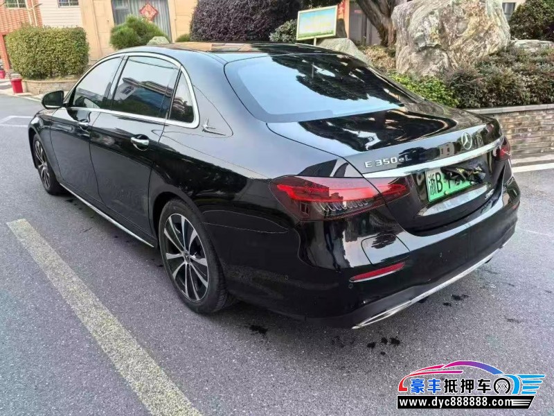 23年奔驰E轿车抵押车出售