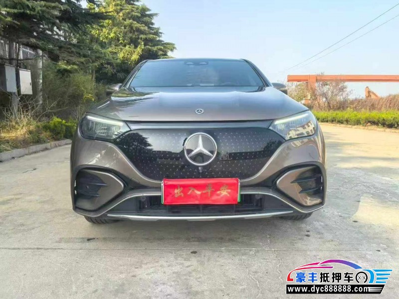 抵押车出售23年奔驰EQE轿车