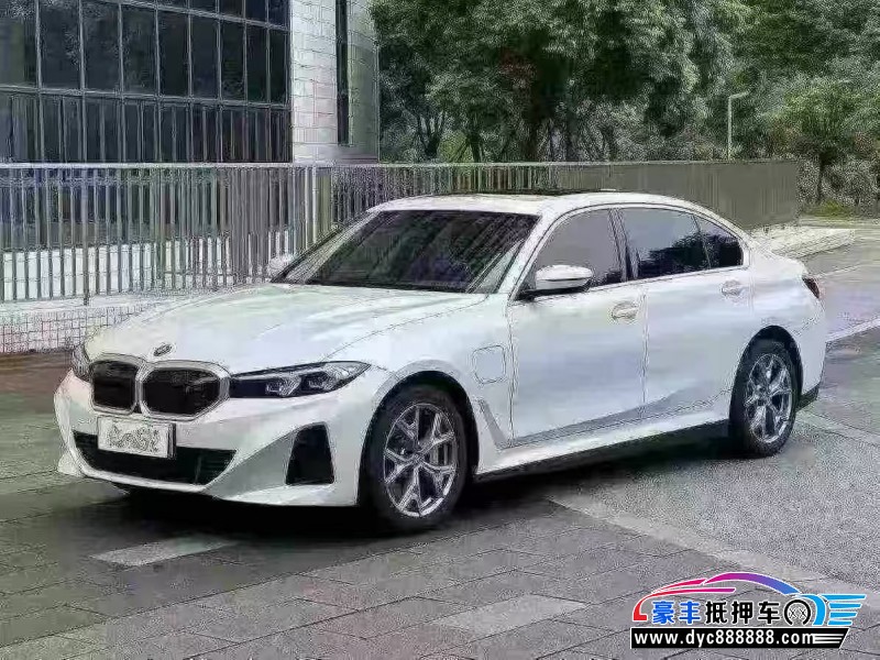 24年宝马i3轿车抵押车出售
