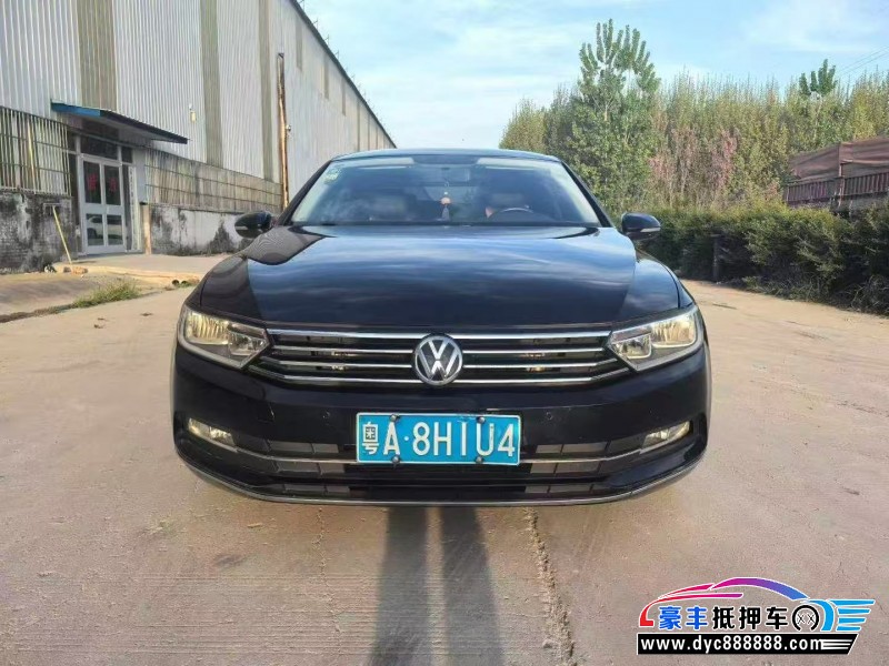 17年大众迈腾轿车抵押车出售