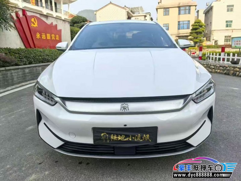 抵押车出售23年比亚迪秦轿车