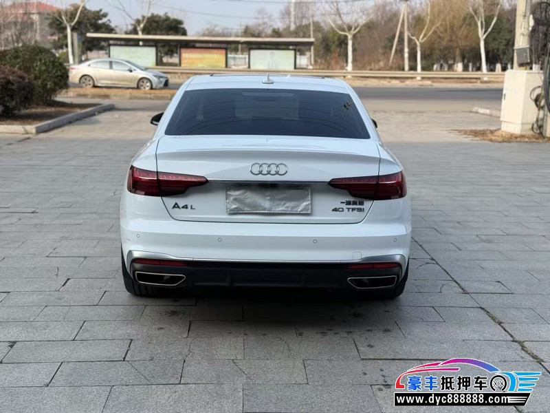 24年奥迪A4L轿车抵押车出售