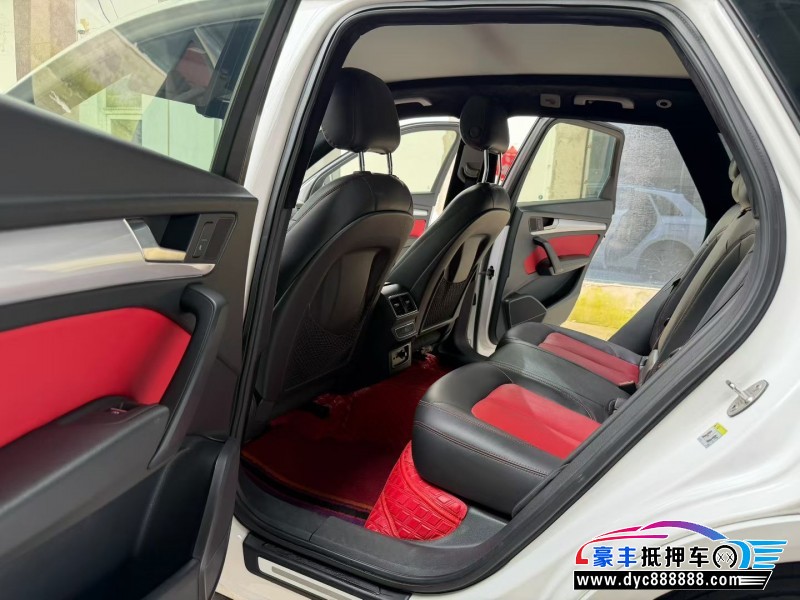 22年奥迪Q5轿车抵押车出售