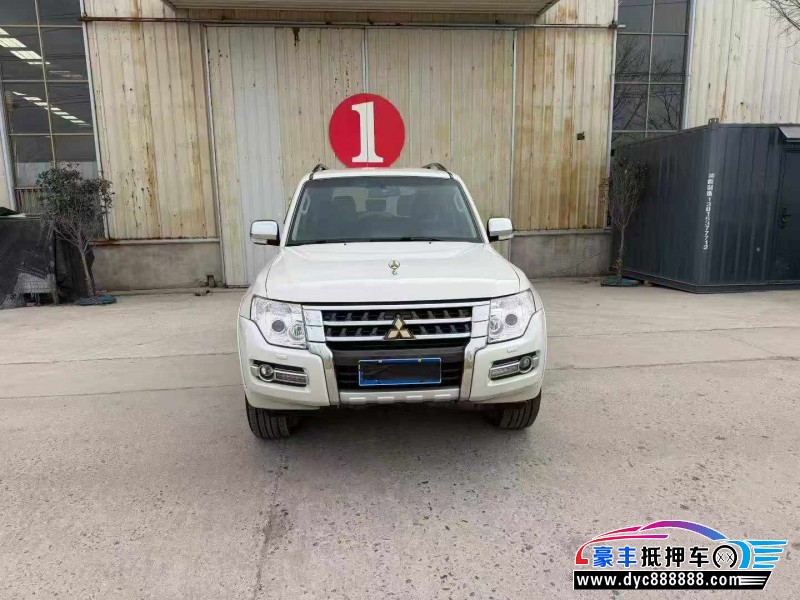 抵押车出售20年三菱帕杰罗轿车