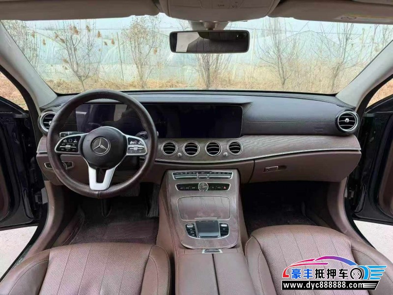 20年奔驰E轿车抵押车出售