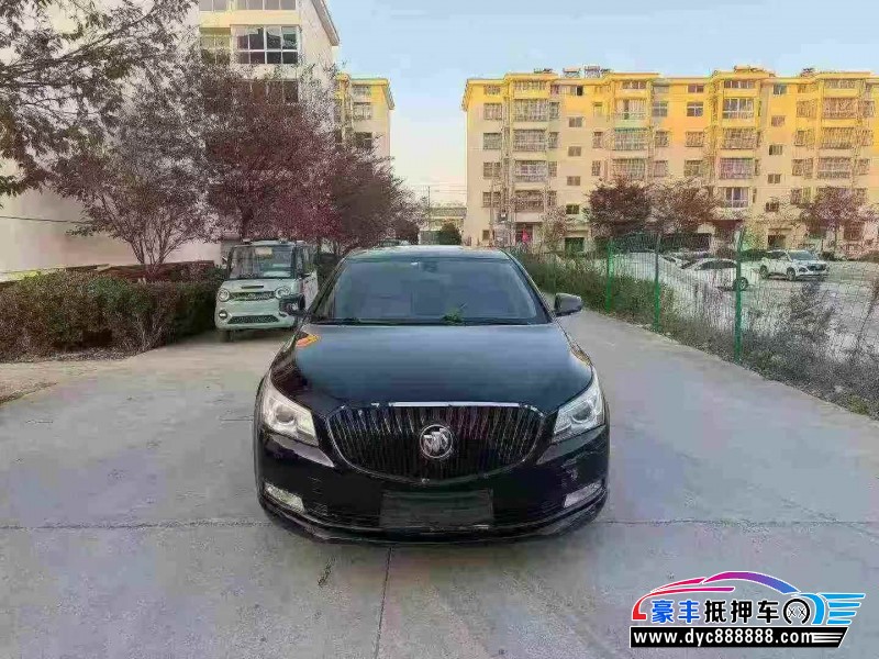 抵押车出售15年别克君越轿车