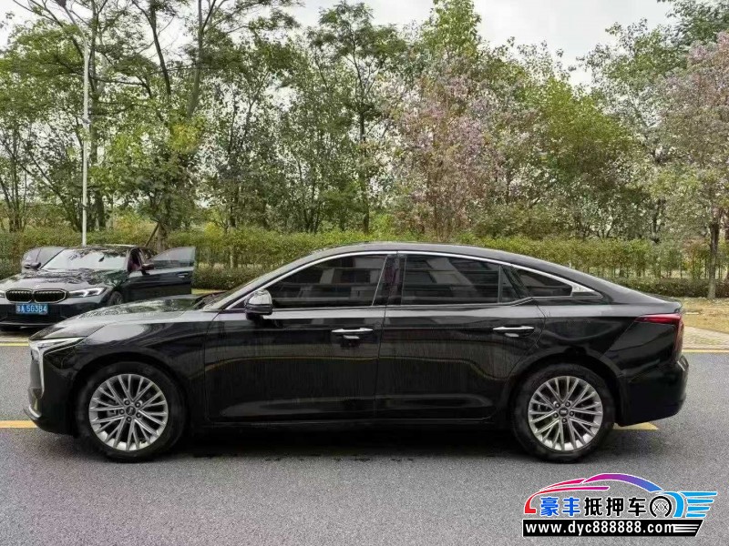 23年奔腾B70轿车抵押车出售