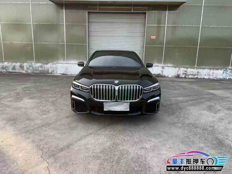 抵押车出售22年宝马7系轿车
