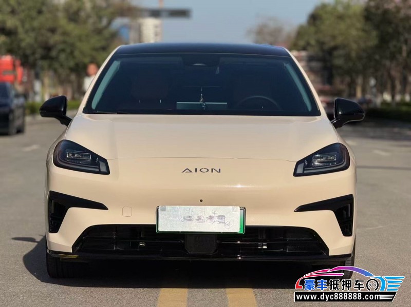 25年埃安RT轿车抵押车出售